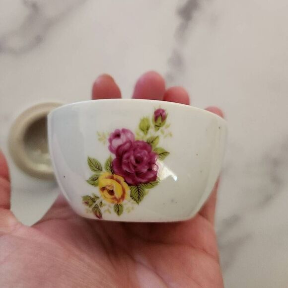 Vintage apple ceramic floral trinket box cream porcelain round with lid jewelry - Picture 5 of 5